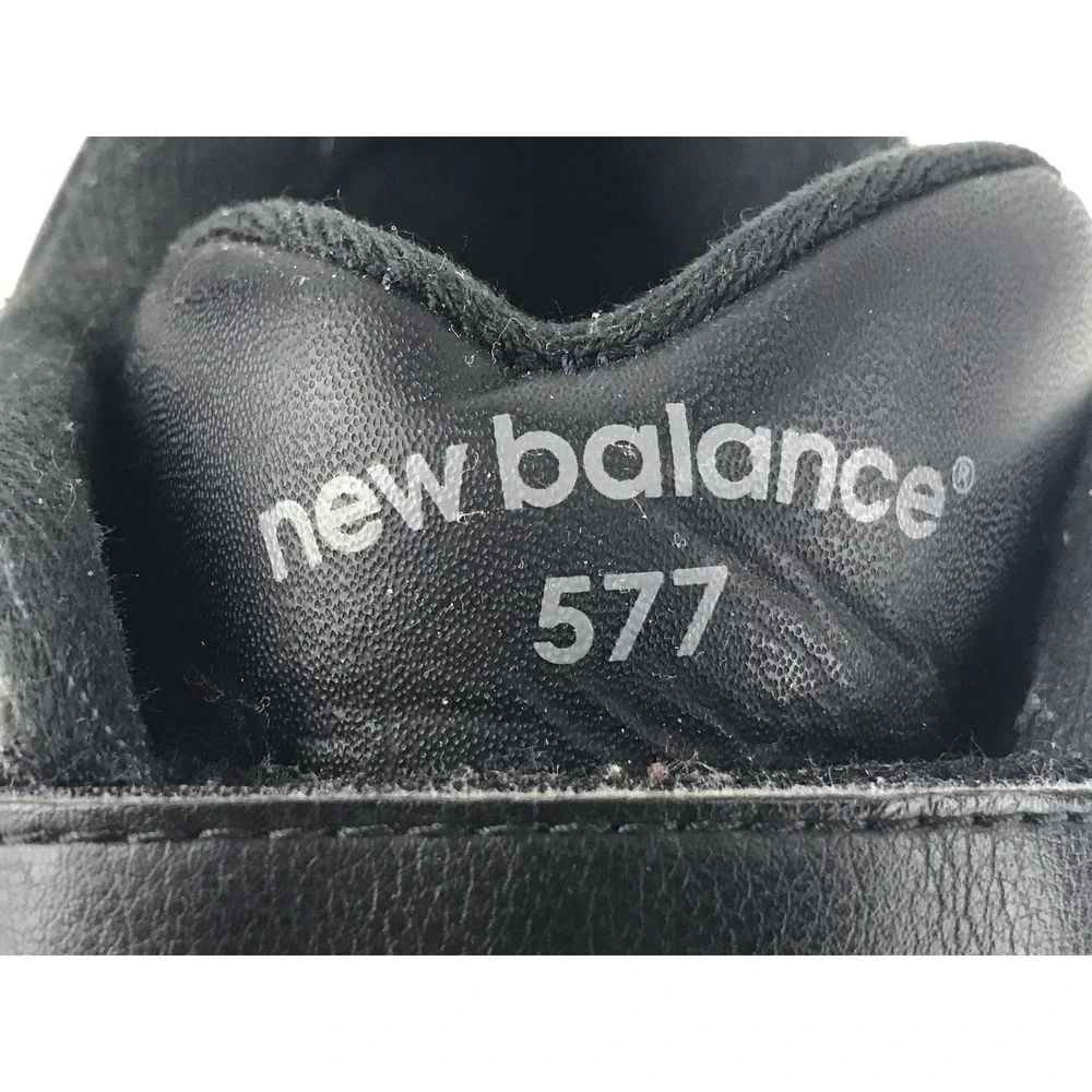 New Balance model 577